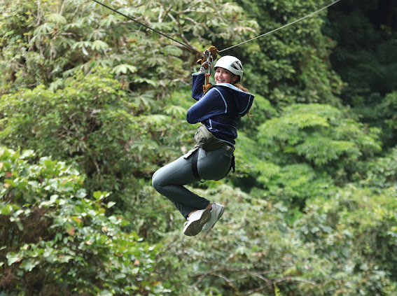 Zipling excursion while studying abroad in Costa Rica