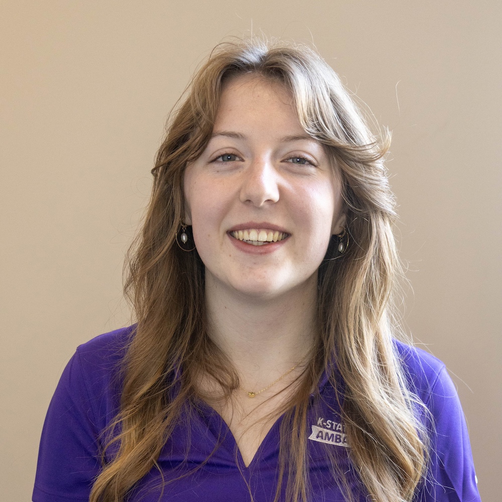 Annie Petersen Head Shot