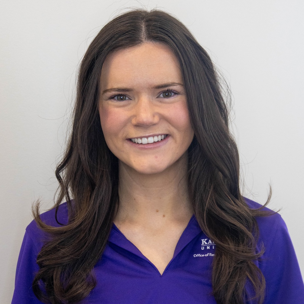 Kinsie Hufford Head Shot