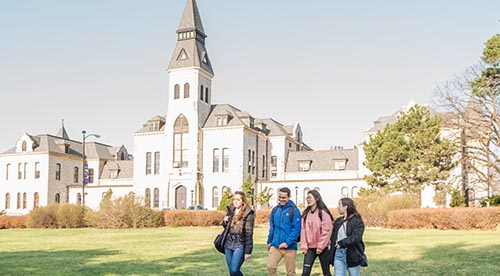 Students walking by Anderson Hall