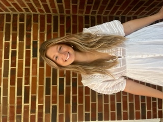 Ellie Bealmear Ellie Bealmear