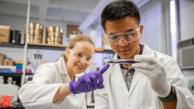 Student research in lab