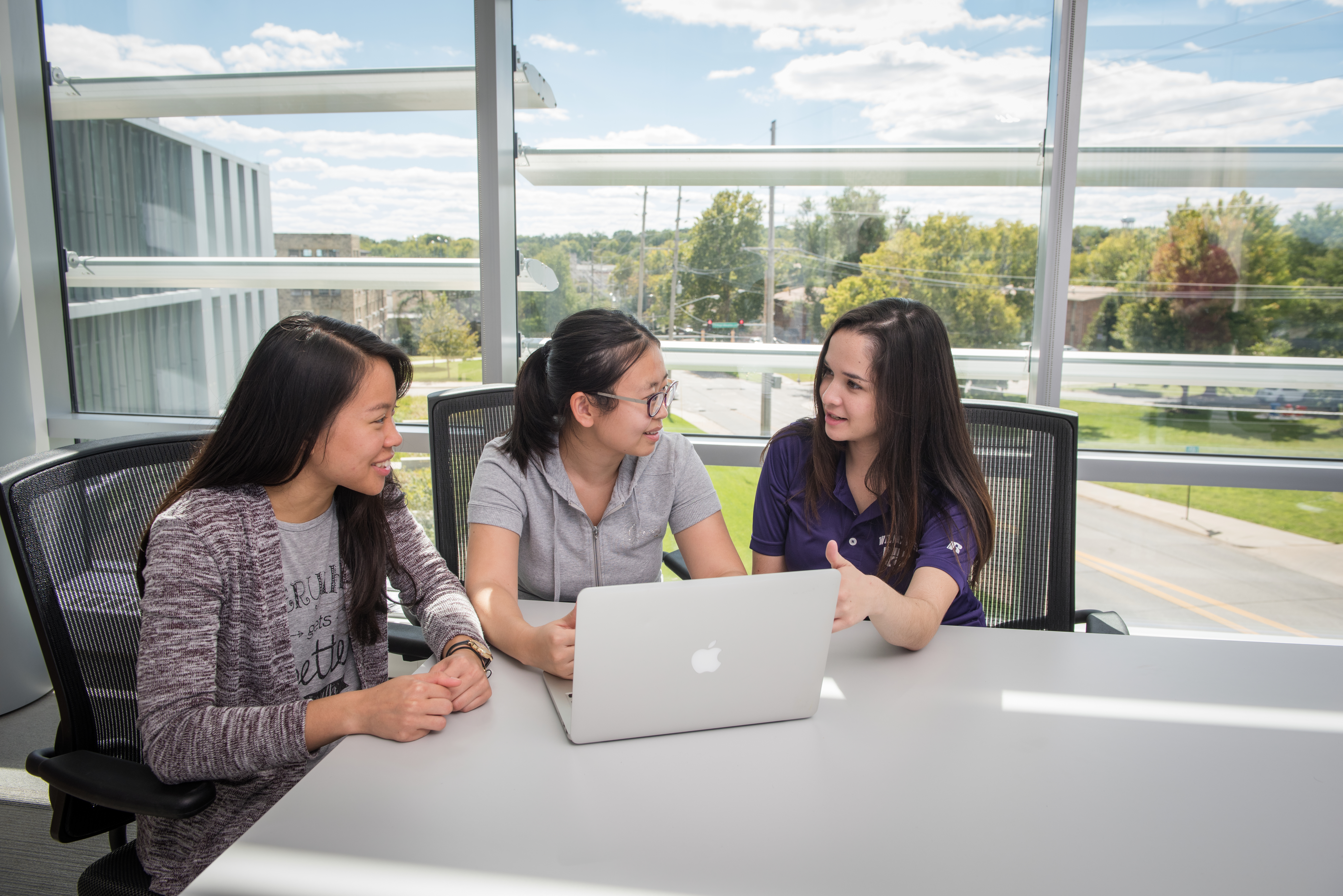 Students learn coding Students learn coding