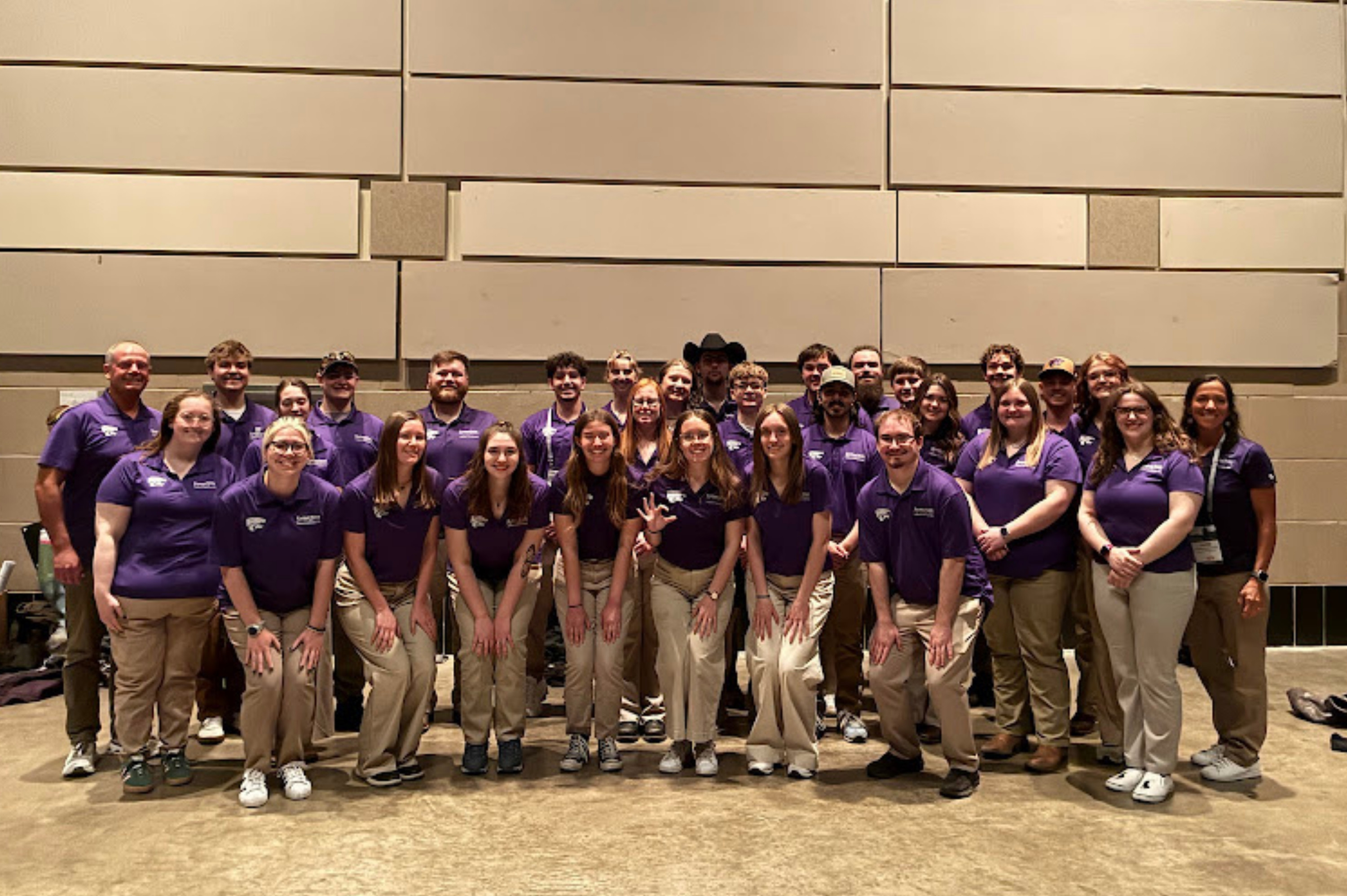 Horticulture students pose for a group photo at the national conference